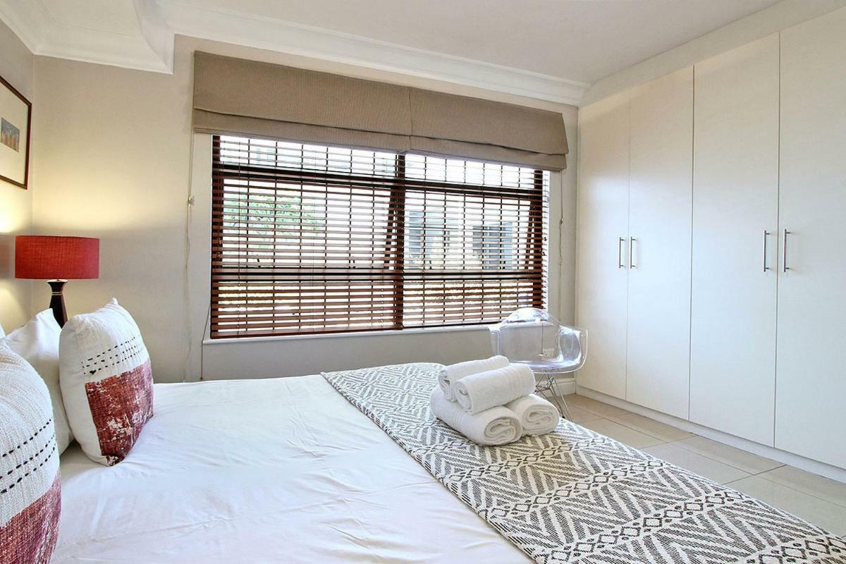 Hill House 1 Bedroom Кейптаун Екстериор снимка